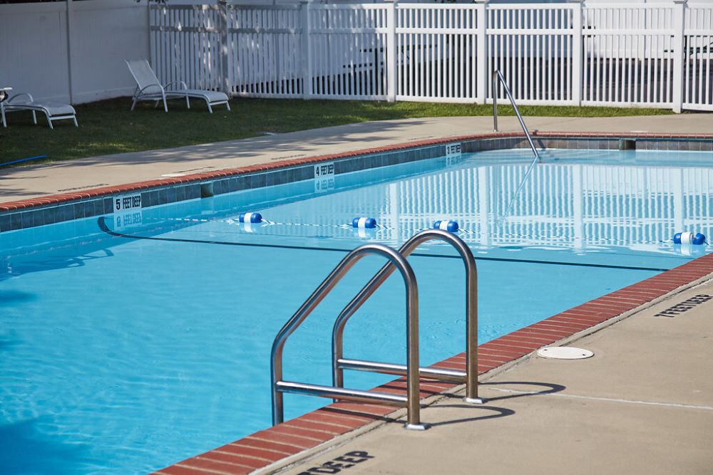 Dutchess Apartments photo 2