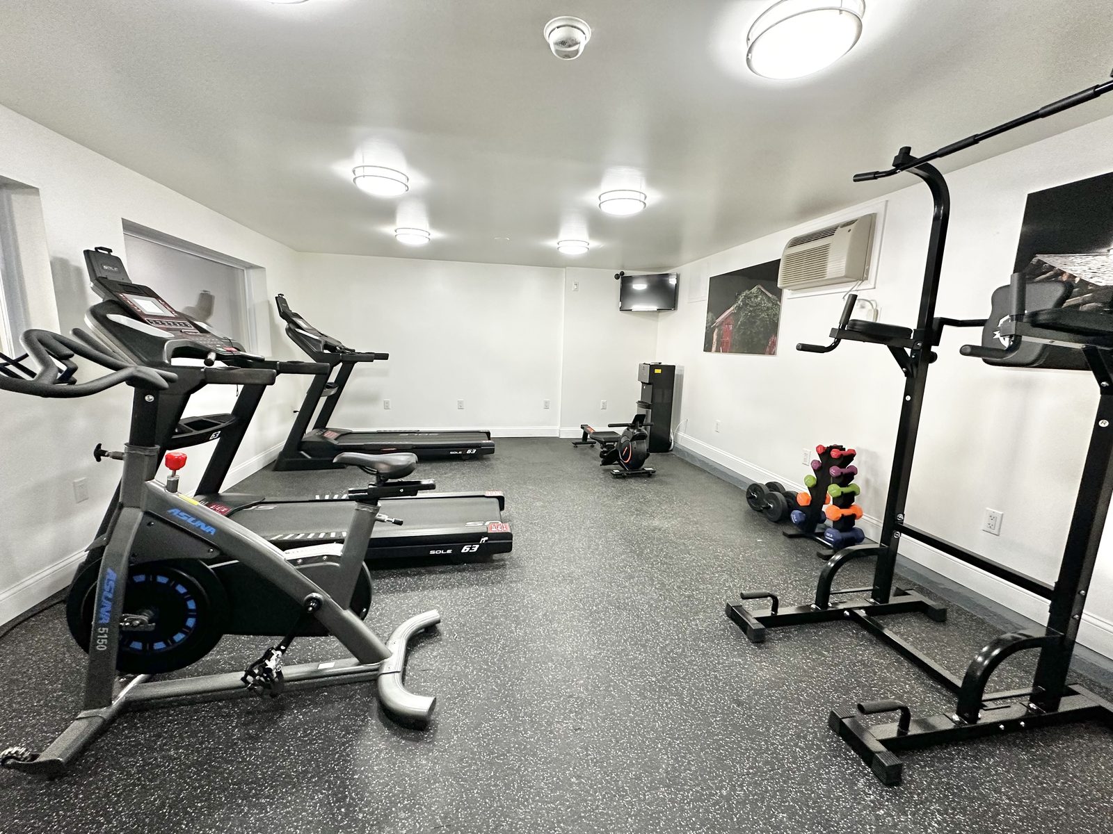 Cardio area at Dutchess Apartments